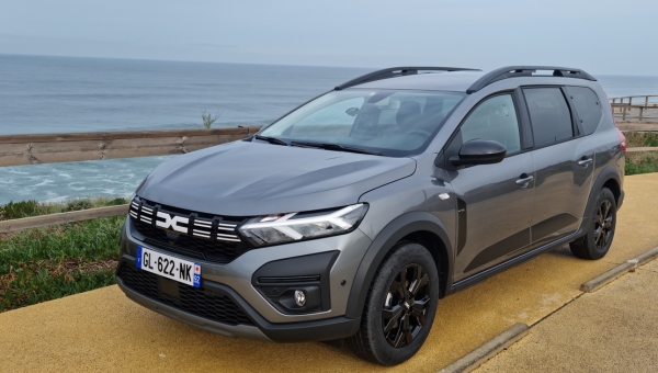 Nouveau Dacia Jogger Hybrid : La Cohérence sans Superflus