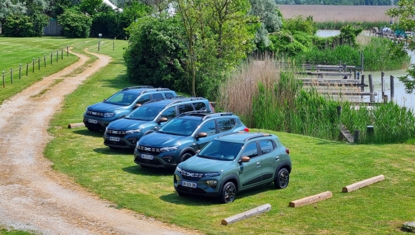 Dacia Poursuit son offensive avec