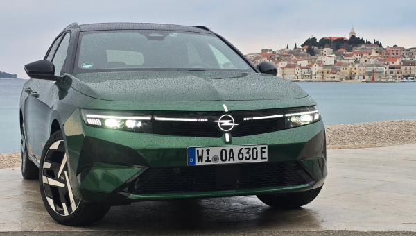 Essai Opel Astra Sports Tourer Electric : On vous dit tout...