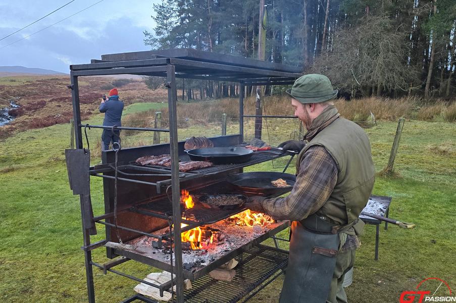 cuisson cuisinier feu de bois