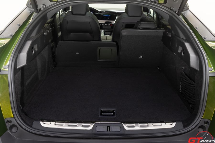 PEUGEOT408 coffre