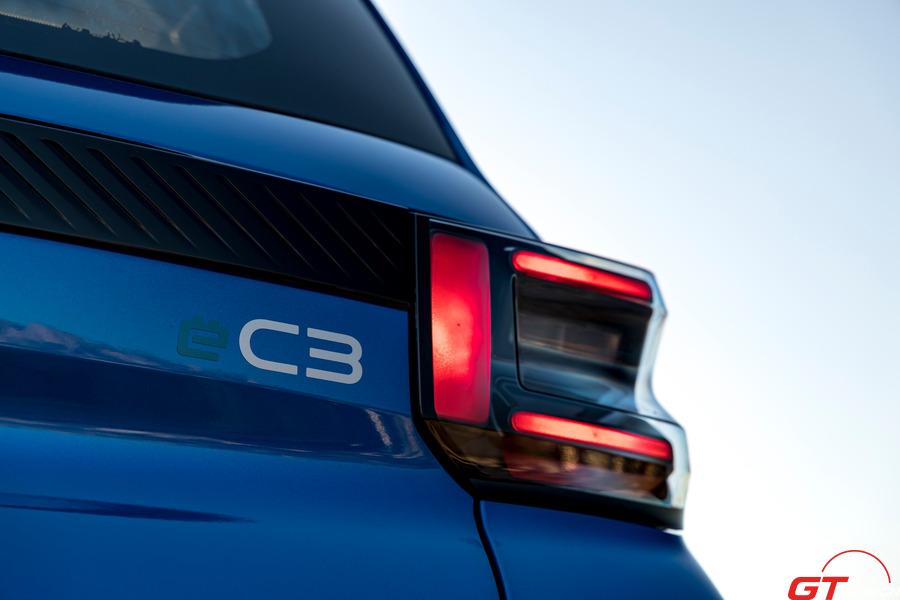 Citroen-e-C3-Urban-Range-Bright-Blue-adriencortesi-015900x600