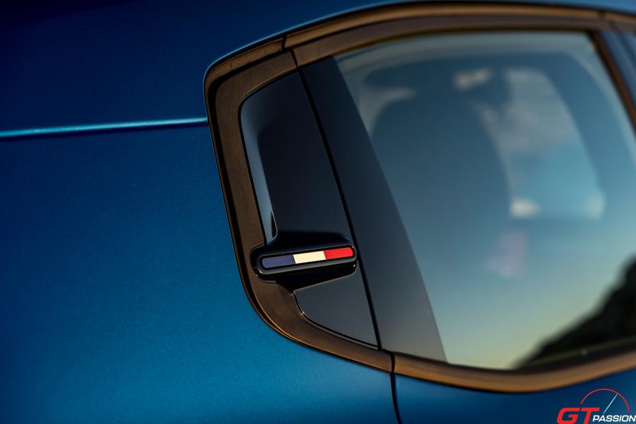 Citroen-e-C3-Urban-Range-Bright-Blue-adriencortesi-019900x600