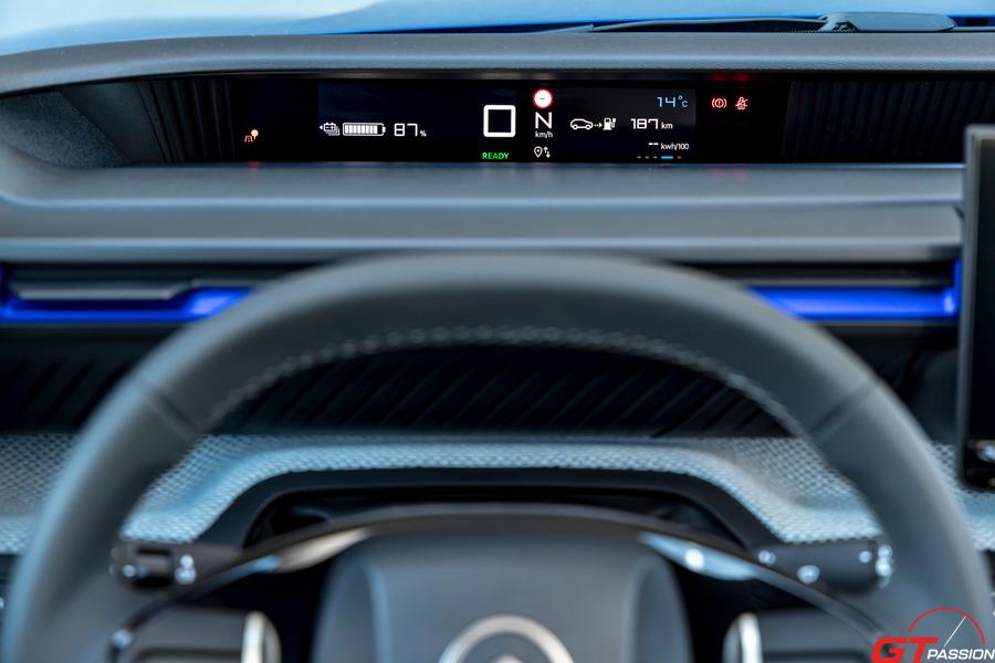 Citroen-e-C3-Urban-Range-Bright-Blue-adriencortesi-090900x600