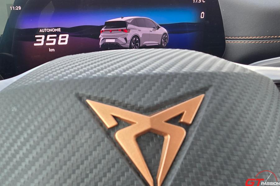 cupra born ecran 10.5