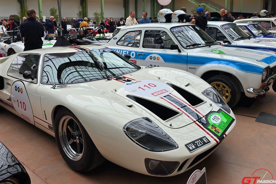 FORD GT 40