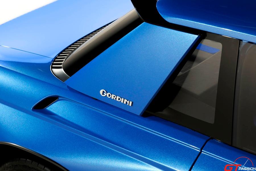 Renault-8-Gordini-Concept-marquage flanc