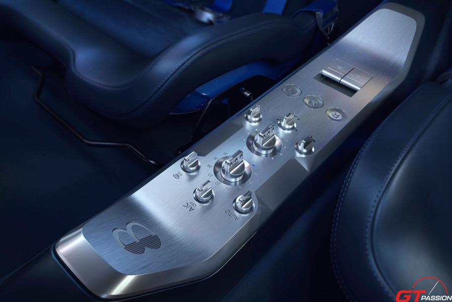 Renault-8-Gordini-Concept-console en alu