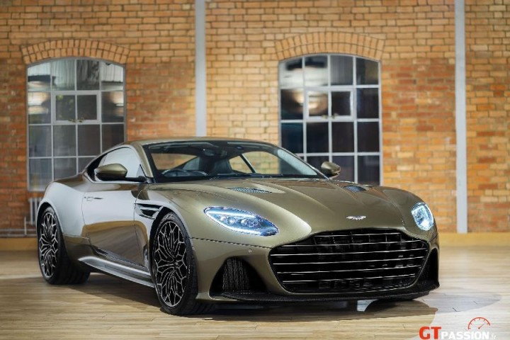 Aston DBS Superleggera OHMSS