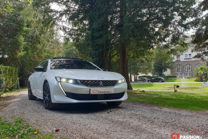 Peugeot 508 SW GT parc Presse