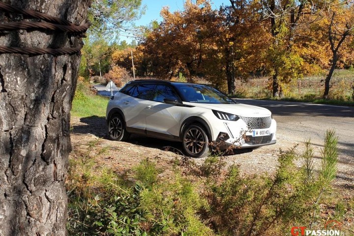 Nouveau Peugeot e-2008