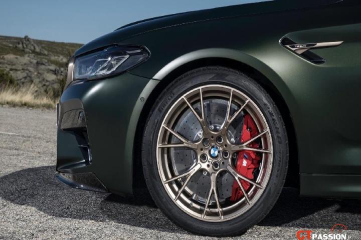 BMW-M5-CS